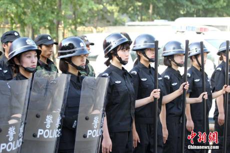 河南某景區(qū)成立女子反恐救援隊(duì)