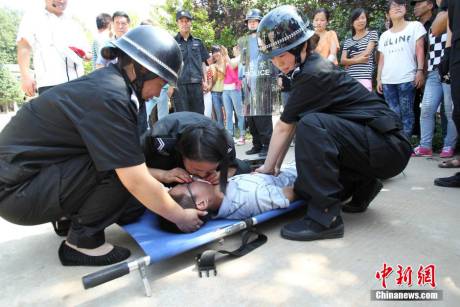 河南某景區(qū)成立女子反恐救援隊(duì)