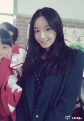 吉林女教師被同學(xué)譽為最美生物老師