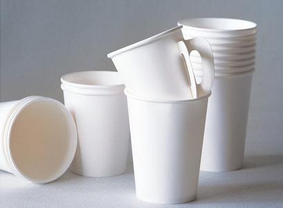 用錯杯子喝水可能會致癌