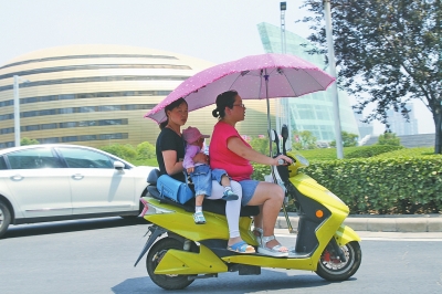 大暑時(shí)節(jié)，戶(hù)外更需防暑。