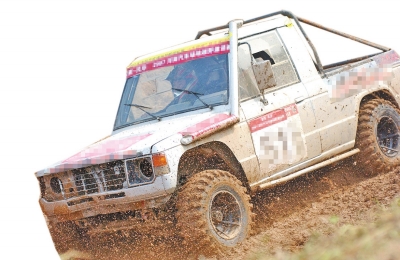 皮卡因既有轎車的舒適性，又有貨車的載貨能力，同時也具備較強的越野性能，深受廣大車友喜愛。