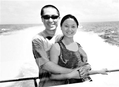 張藝謀與現(xiàn)任妻子陳婷。資料圖片