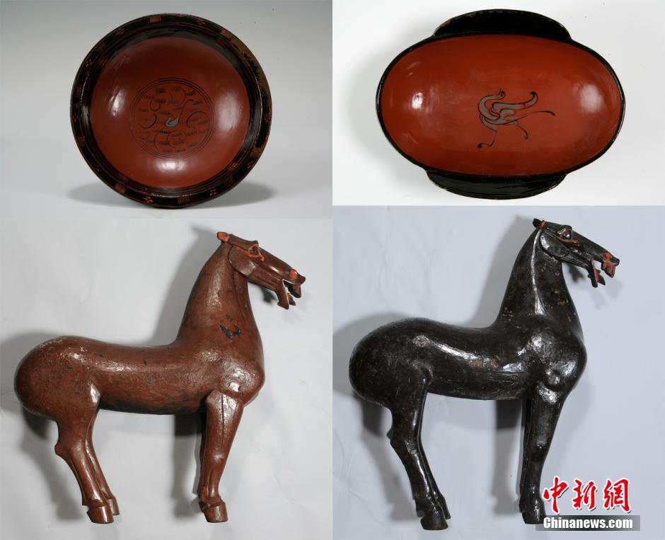 圖為出土漆器240余件，器形有耳杯、奩、幾、盤、盒、俑、馬等。