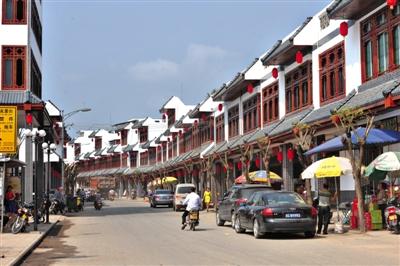 2014年3月16日，海南瓊海市，正在進(jìn)行城鎮(zhèn)化改造的萬泉鎮(zhèn)新貌。圖/CFP