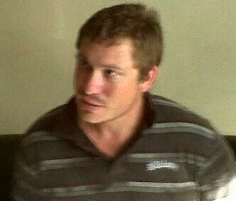 這是4月25日在印度尼西亞巴厘島拍攝的企圖硬闖客機(jī)駕駛艙的醉酒乘客馬特·克里斯托弗。