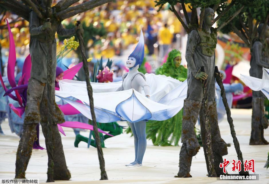 北京時間6月13日凌晨2時，巴西世界杯正式拉開帷幕。