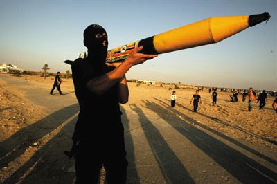 卡薩姆火箭：哈馬斯山寨版喀秋莎火箭，射程約10公里。