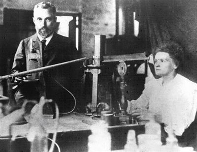 居里夫婦。