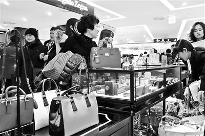 我國去年出境人數(shù)超過1億人次，境外消費超過1萬億元人民幣 供圖/CFP