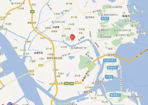 以此前的格力康樂園為例。在2005年，格力電器就已出資2億元，建立員工生活區(qū)——格力康樂園。該生活園區(qū)建筑面積達12萬平方米以上，可容納員工10000多人。后來，斥資4億的康樂園二期也已經(jīng)投入使用。