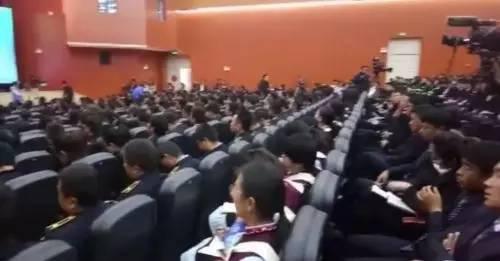 大會(huì)現(xiàn)場(chǎng)圖。來(lái)源：云報(bào)旅游全媒體