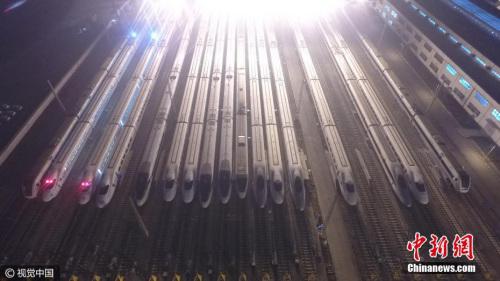 資料圖：高鐵“萬(wàn)箭齊發(fā)”勢(shì)如“陸地航母”。 圖片來(lái)源：視覺(jué)中國(guó)