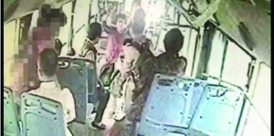 女司機路見不平一聲吼，小女孩方才脫身 視頻截圖