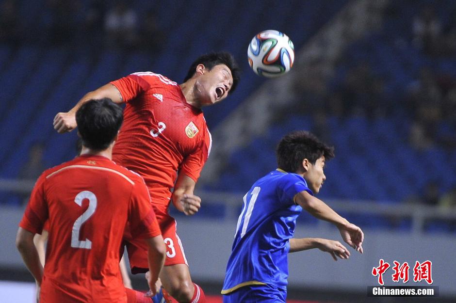 2014足球友誼賽 國(guó)足3-0勝泰國(guó)了結(jié)“1-5”恩怨