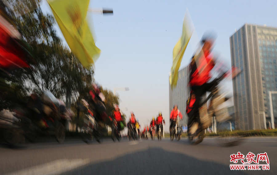 獻愛心、騎行天下，映象網(wǎng)騎行車友樂翻天