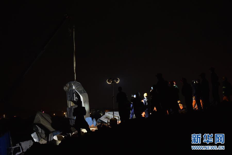 救援車源源不絕，救援人源源不斷——深圳滑坡災害救援處置36小時全景掃描