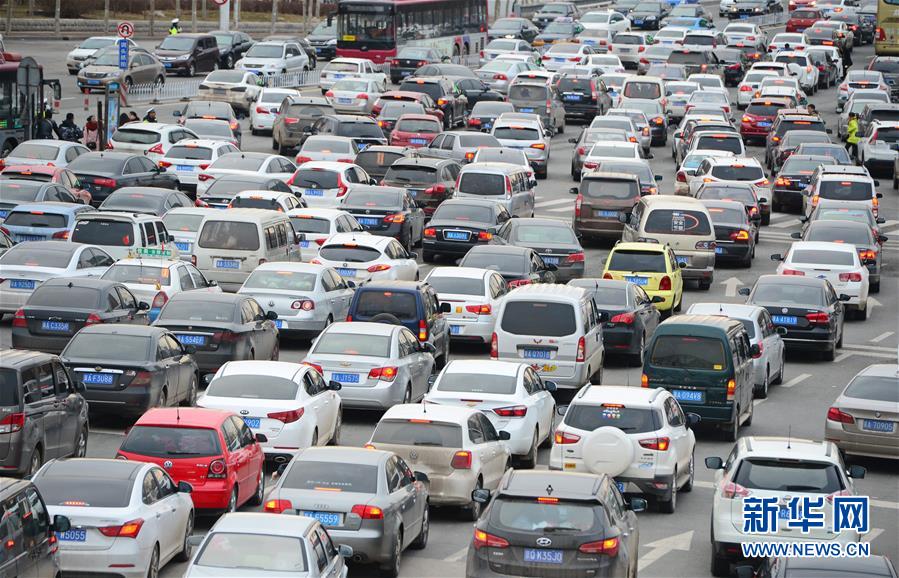 （關(guān)注春運(yùn)）（23）全國(guó)各地迎來(lái)返程客流高峰