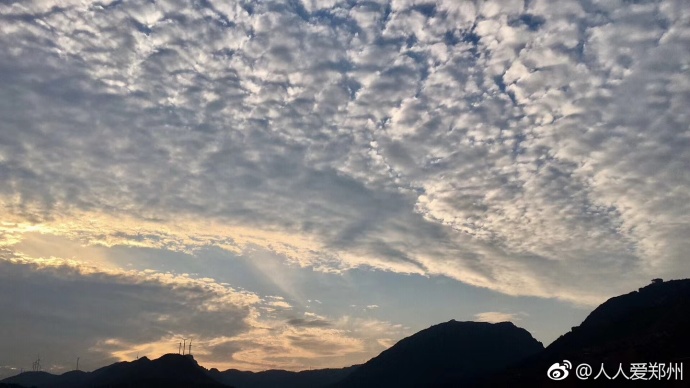 又被鄭州的藍天刷屏！隨便一拍就是手機壁紙