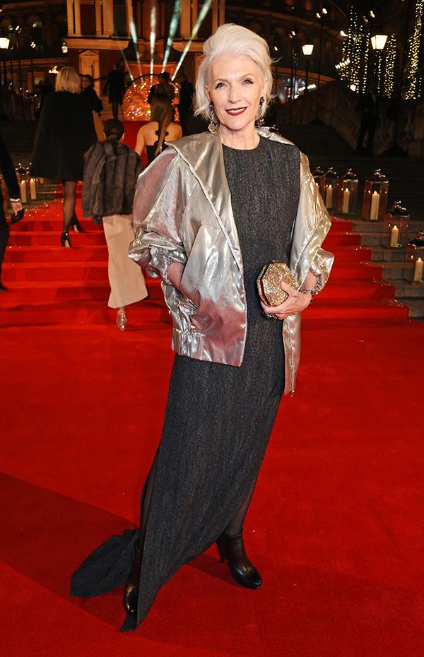 特斯拉老板68歲母親是超模！