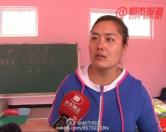 當(dāng)事老師接受采訪時(shí)表示很委屈。