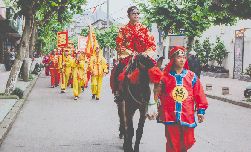 我的意中人騎著大馬，八抬大轎來娶我