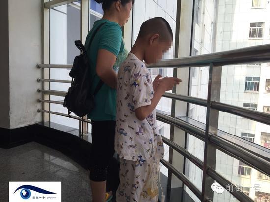 男童車禍搶救治療期間感染艾滋病 5家單位賠40萬(wàn)