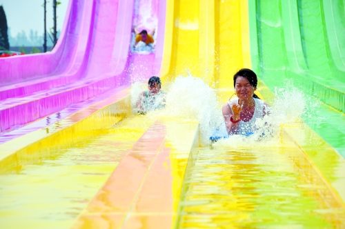 安陽天之瑤水上樂園學(xué)生免費玩，成人49元