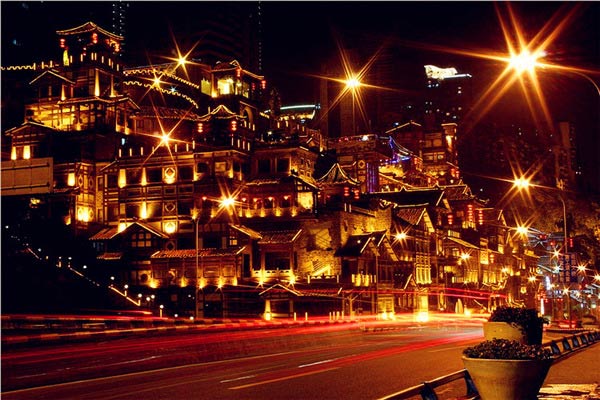 不要溫和地走進(jìn)那個良夜 因?yàn)橐固溃? width=