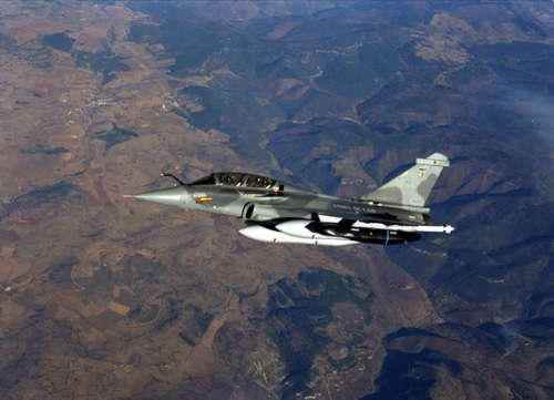 印度決定采購法國“陣風”戰(zhàn)斗機成為英印“撕破臉”的導火索。