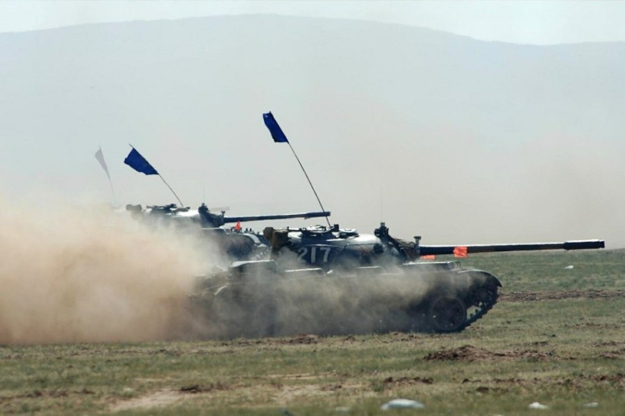 　火車上59式坦克密密麻麻。