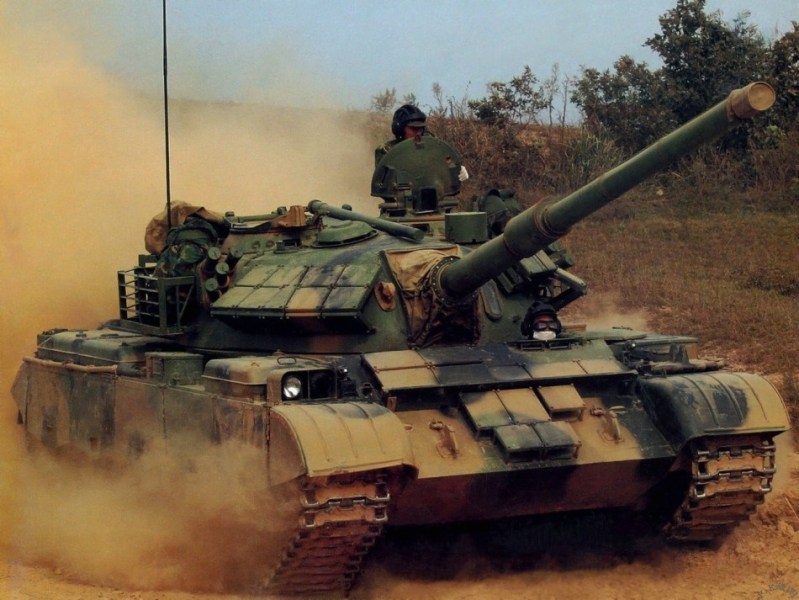 　火車上59式坦克密密麻麻。