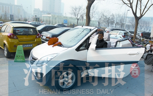 不久的將來，在街上就能打到電動(dòng)的士了