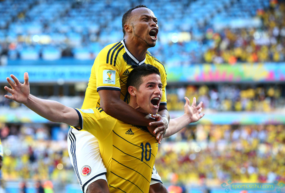 羅德里格斯與隊友慶祝