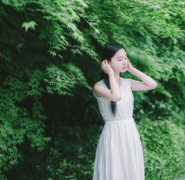 同濟90后學(xué)霸女神?；?顏值爆表清純迷人